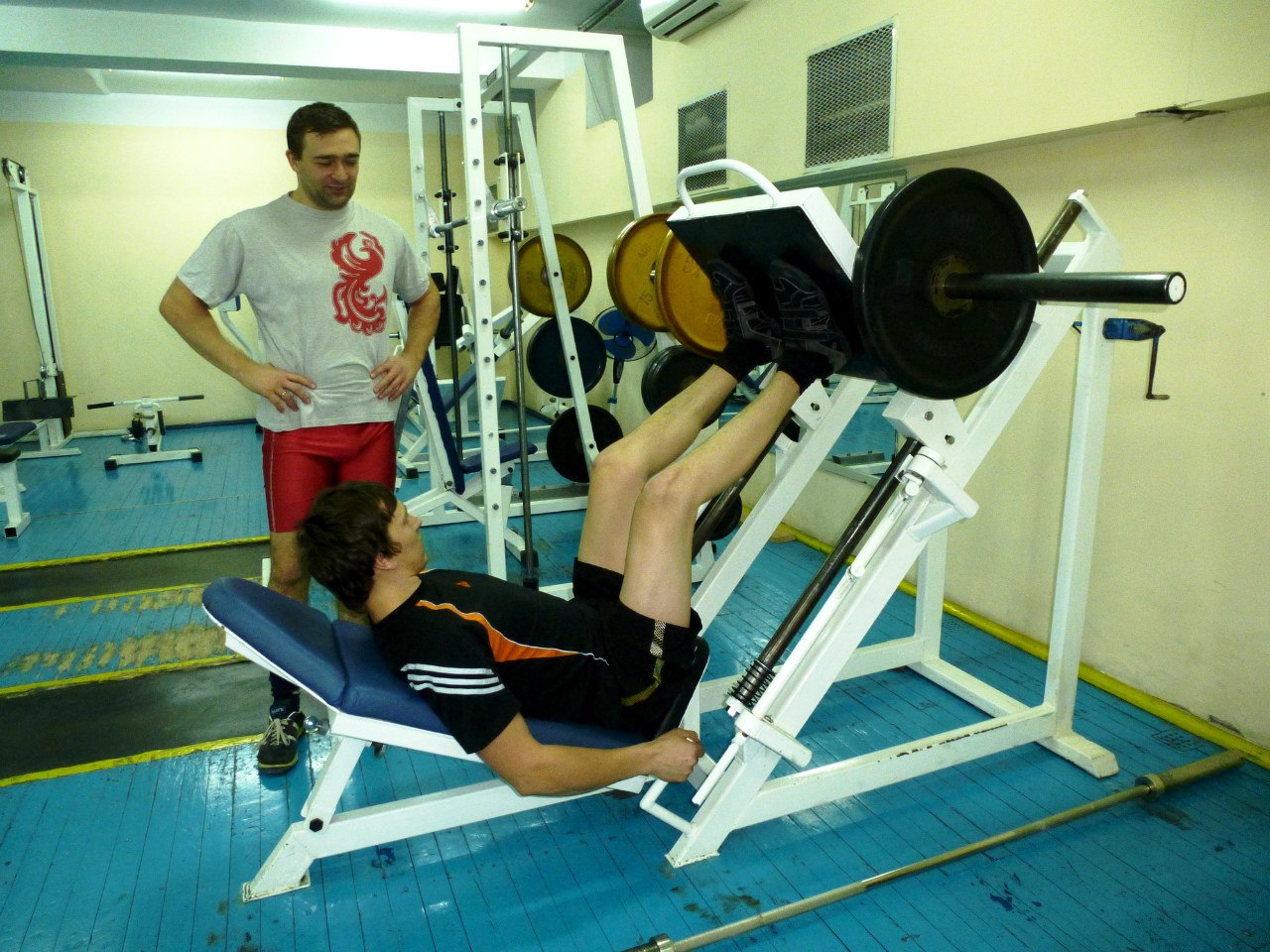 Голливуд, ул. Ватутина