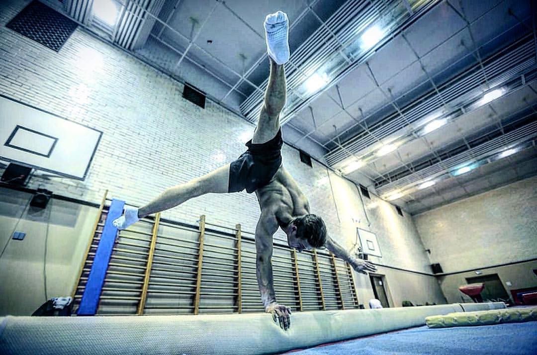 Alexander Sychugov, школа акробатики и гимнастики