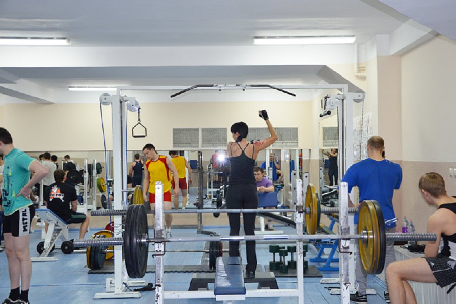 Голливуд, ул. Ватутина