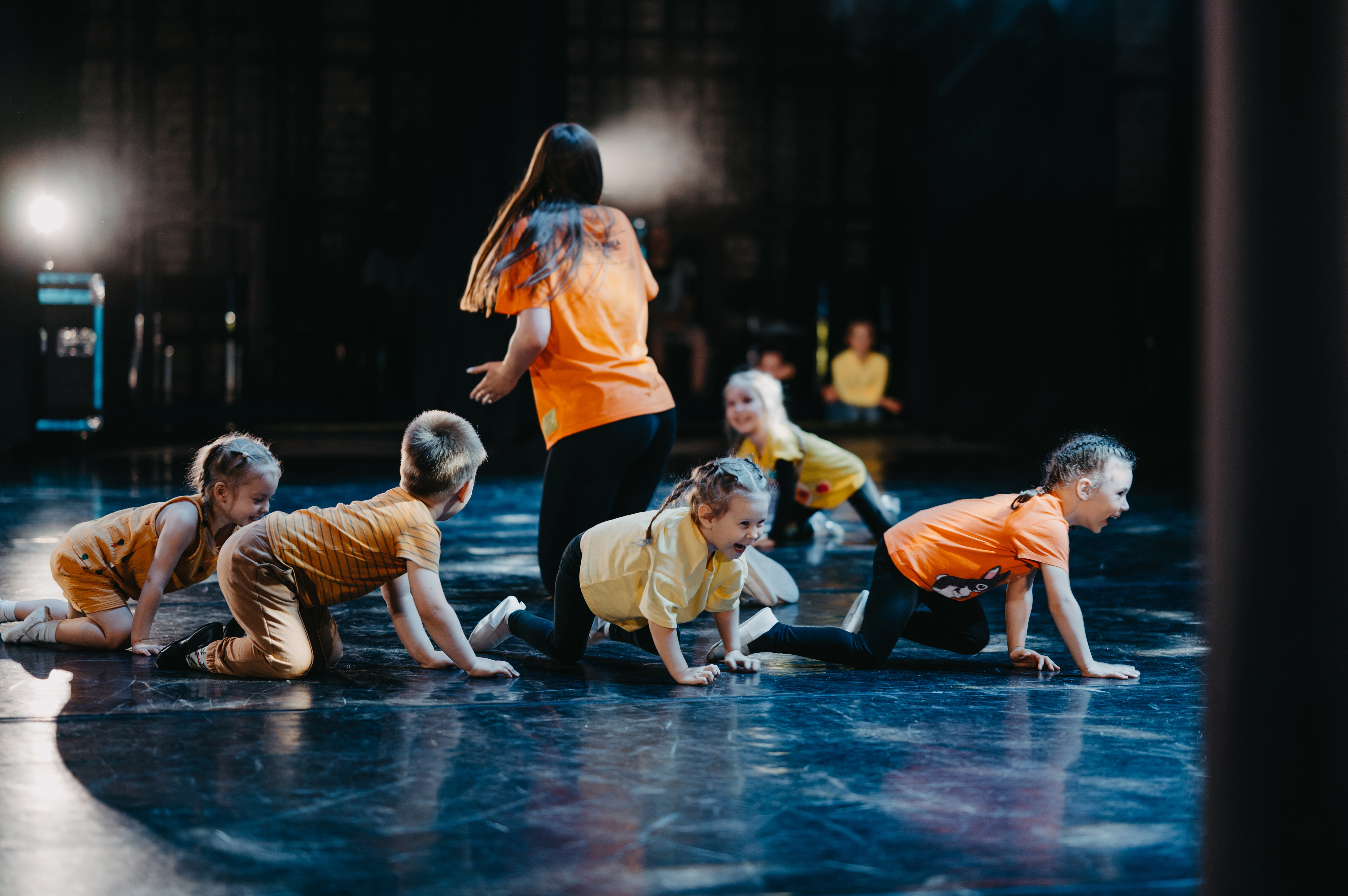 Студия танцев и спорта Мистер МО, (ул. Калинина 9)