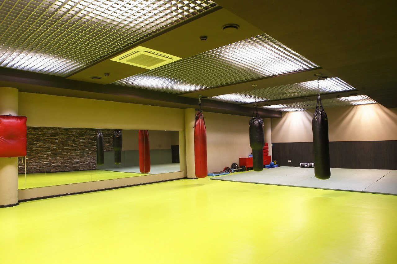 WeGym Барклая