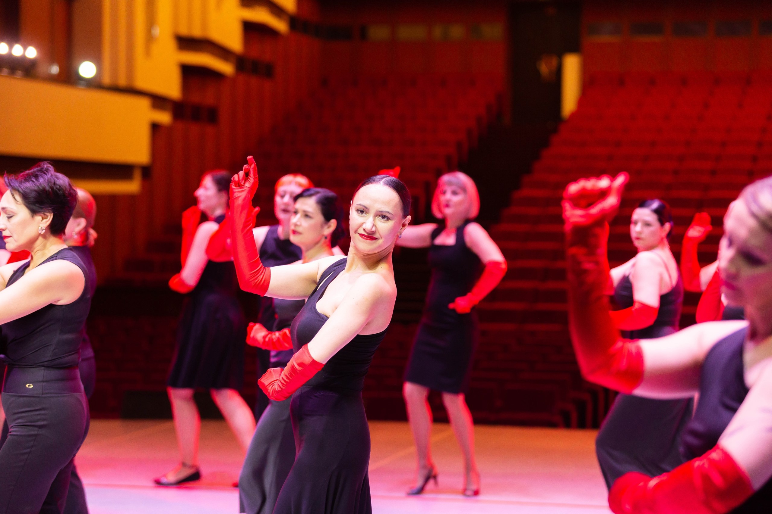 "Лайт" студия танцев и бережного фитнеса в Новокузнецке