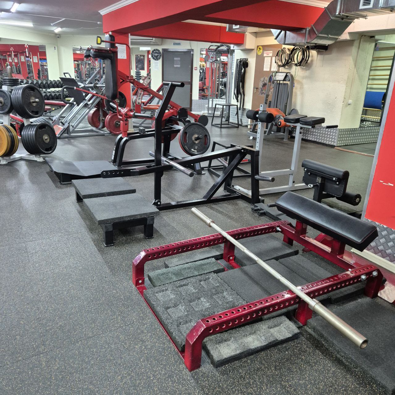 Лидер Фитнес