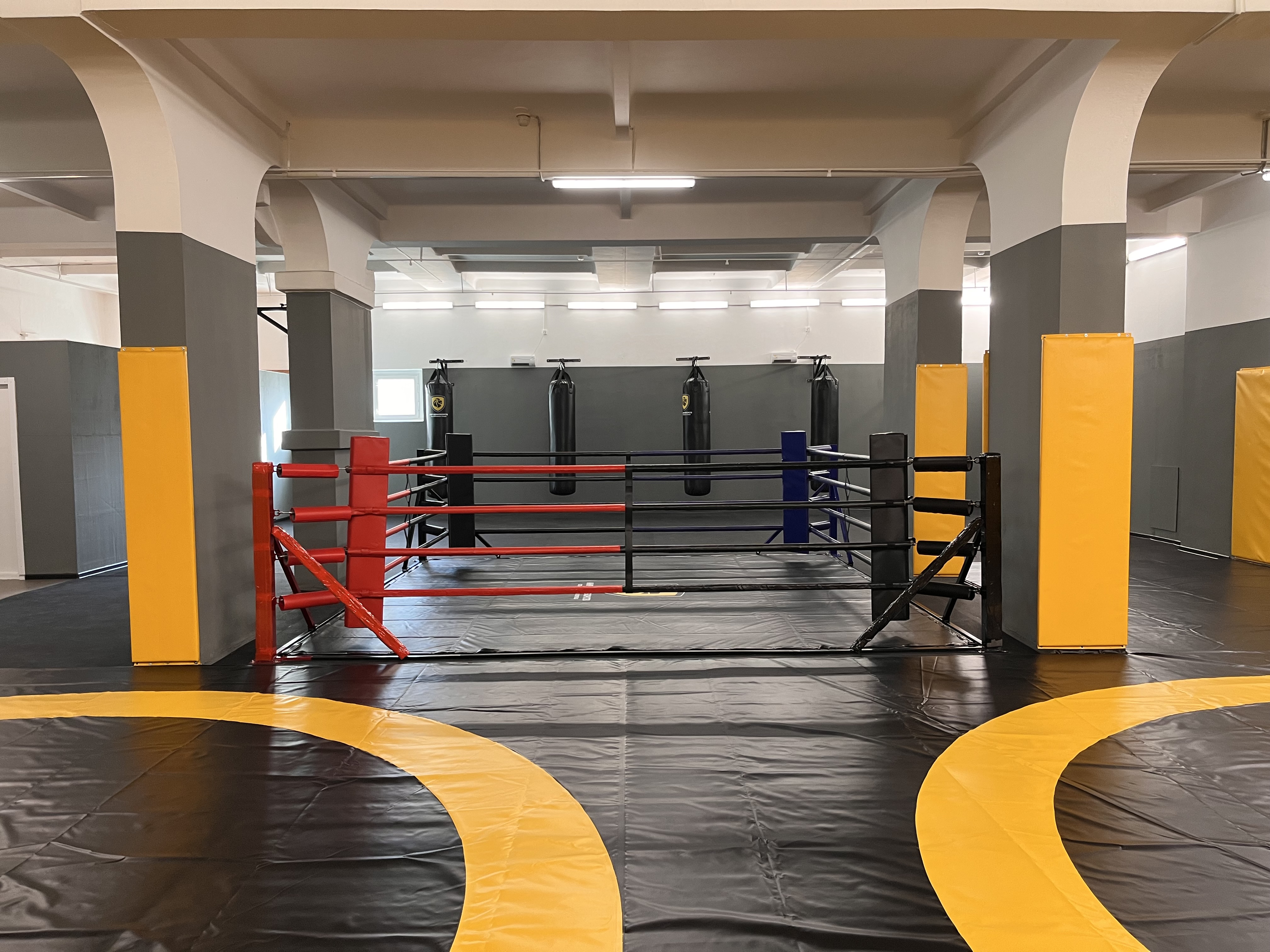 Мир единоборств (Старокачаловская 1Д)