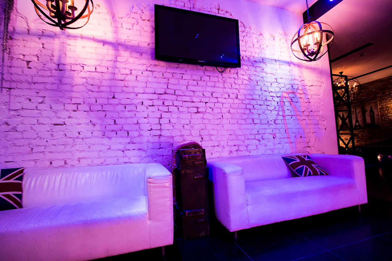 Model-357, м. Белорусская