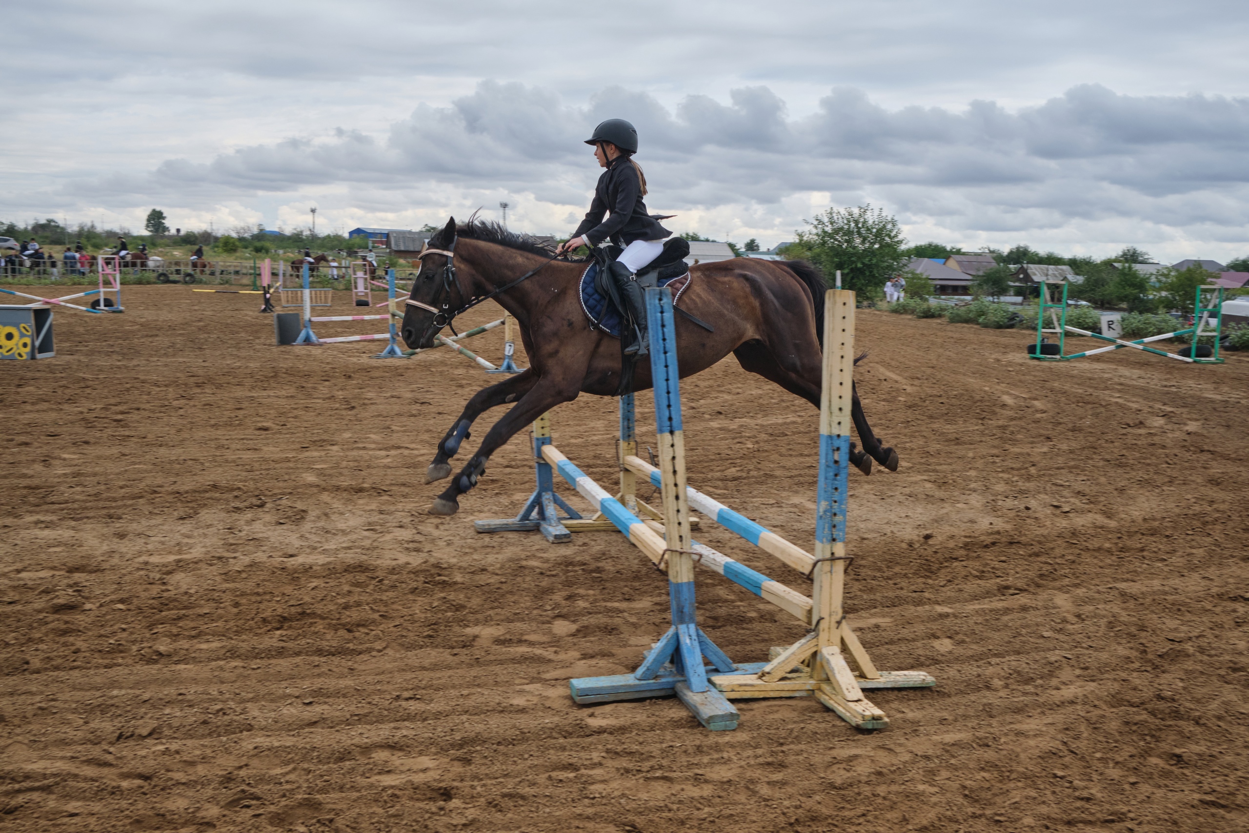 Конноспортивный клуб «Фаворит»