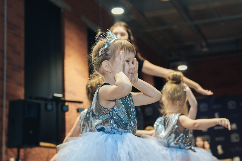 Порхай, Европейский берег