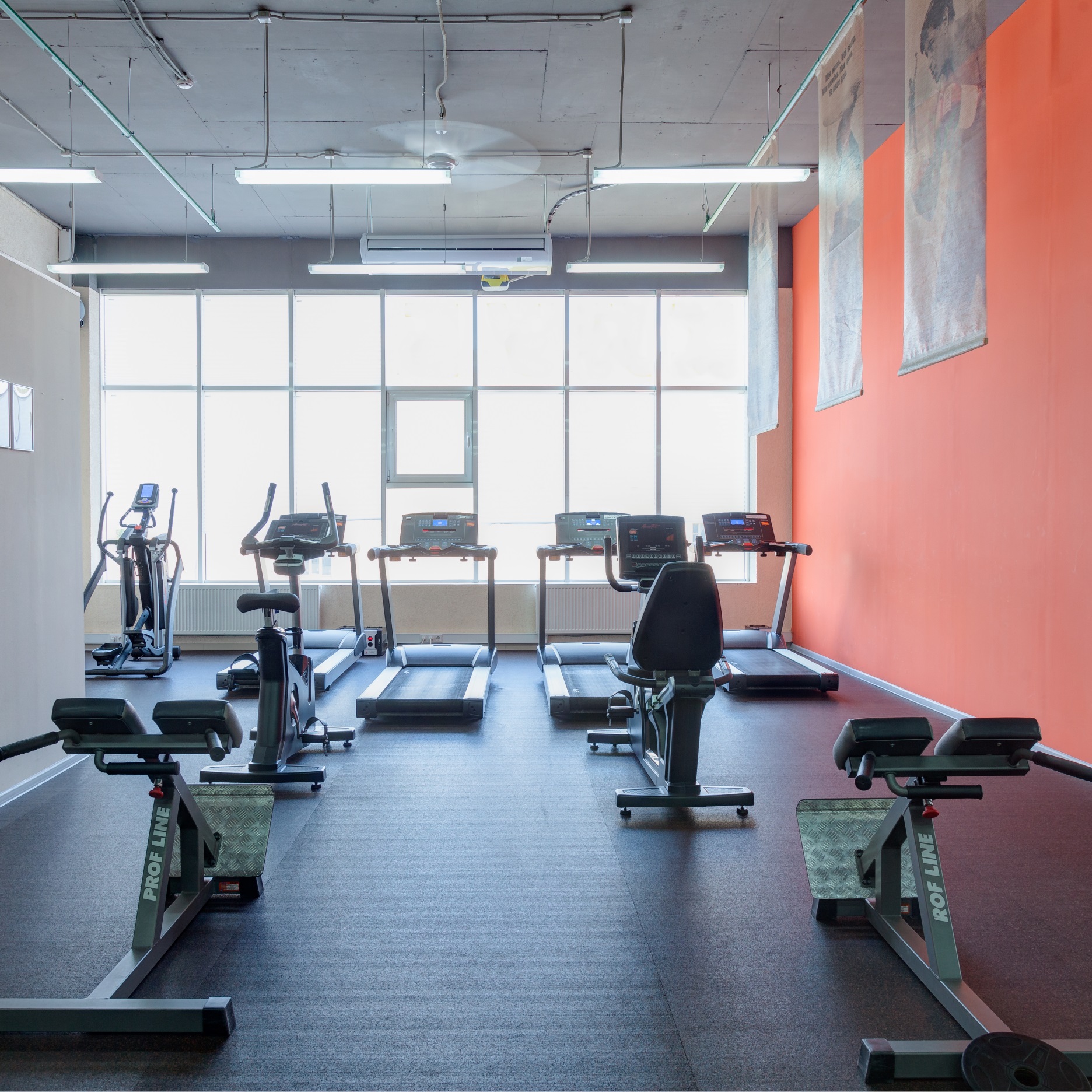 Фитнес Лэнд, м. Бабушкинская