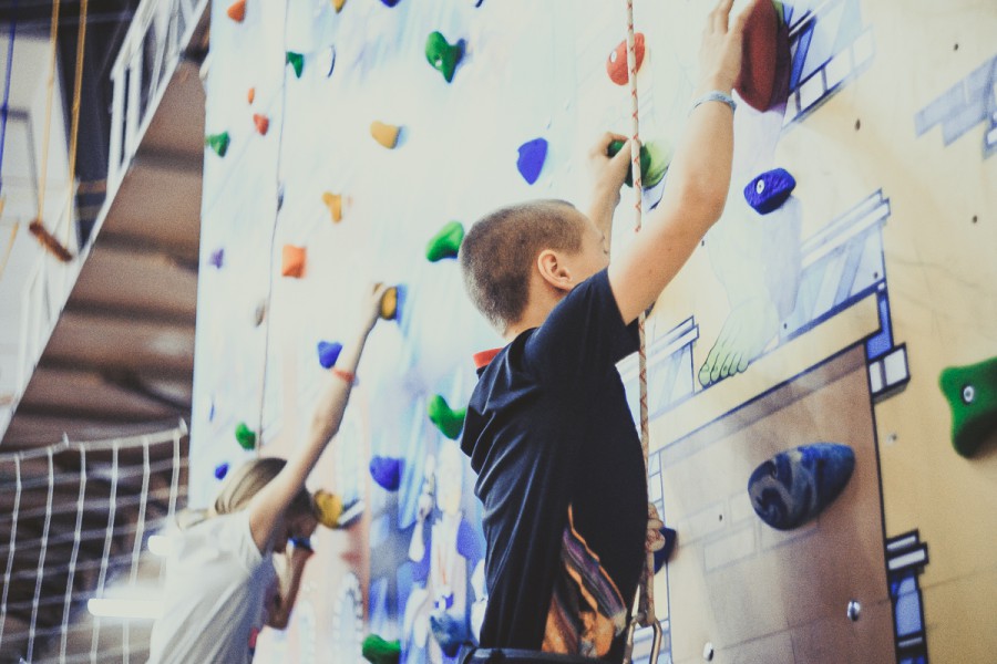 Небо, батутный парк на Севастопольском