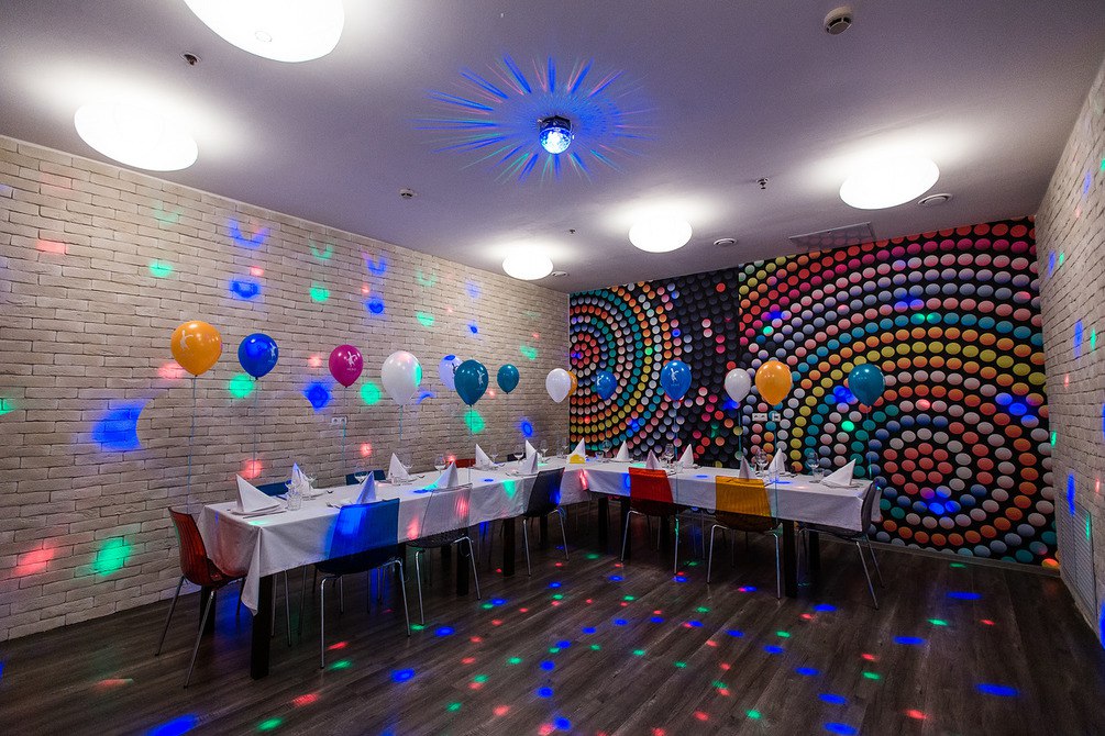 Небо, батутный парк на Севастопольском