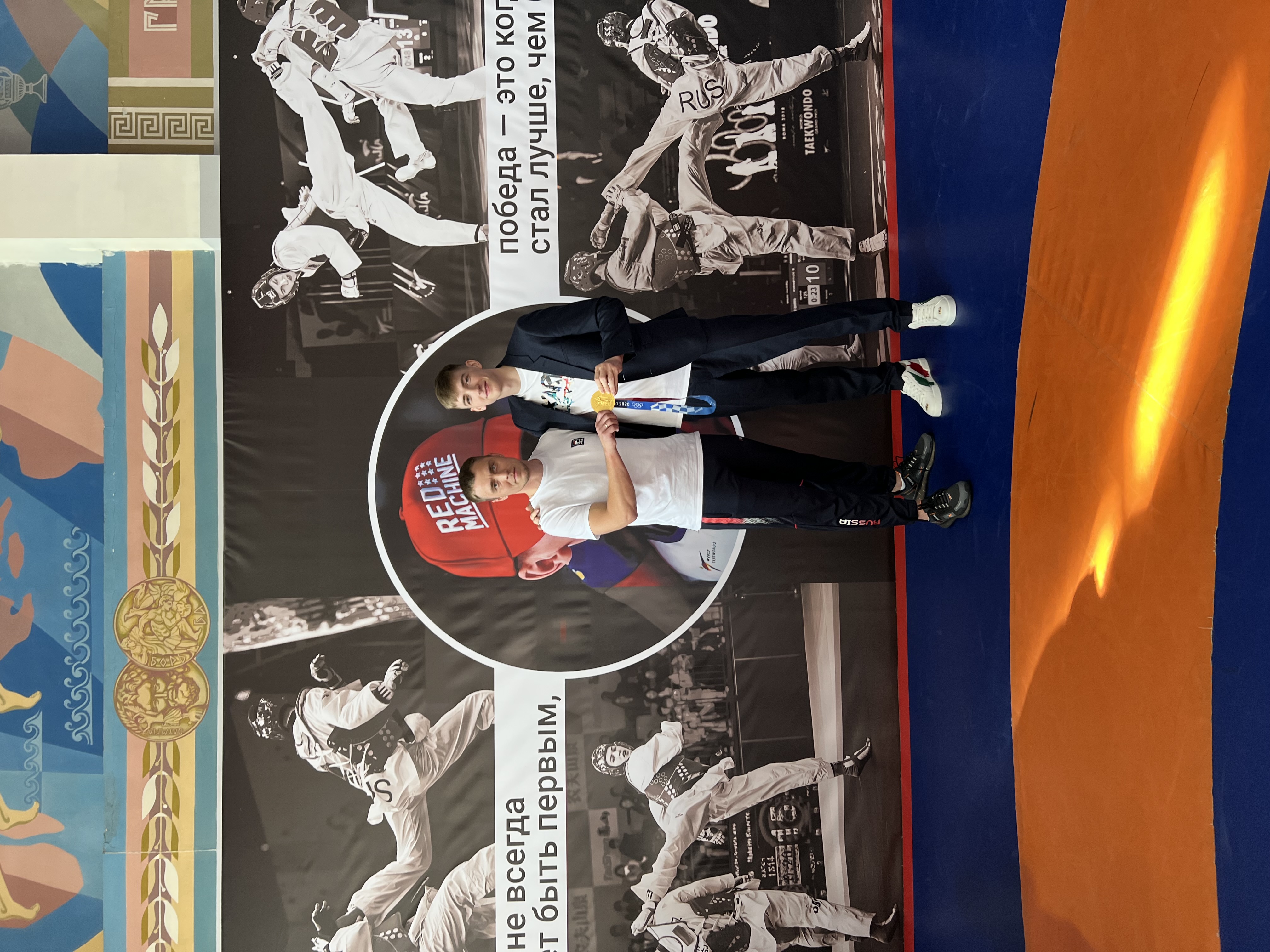 ЛЮДИ ЧЕСТИ - клуб единоборств