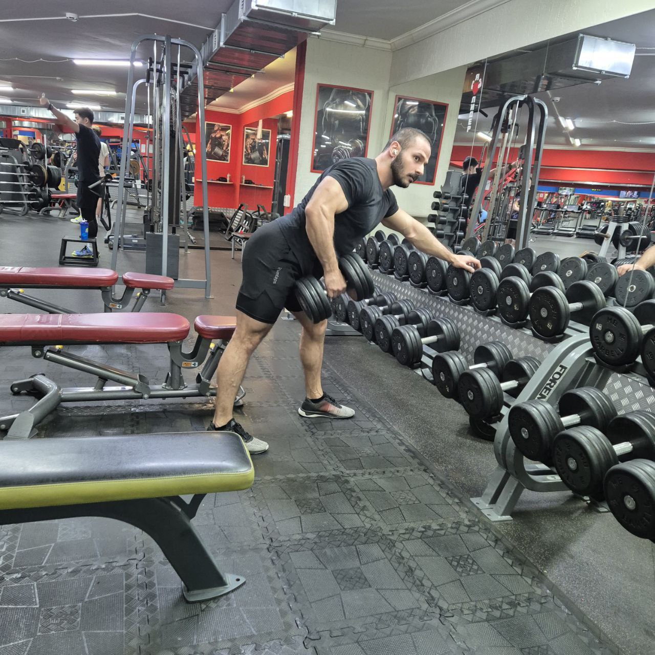 Лидер Фитнес