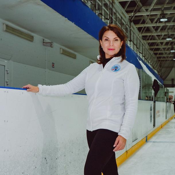 Тренер по фигурному катанию Юлия Алексеенко