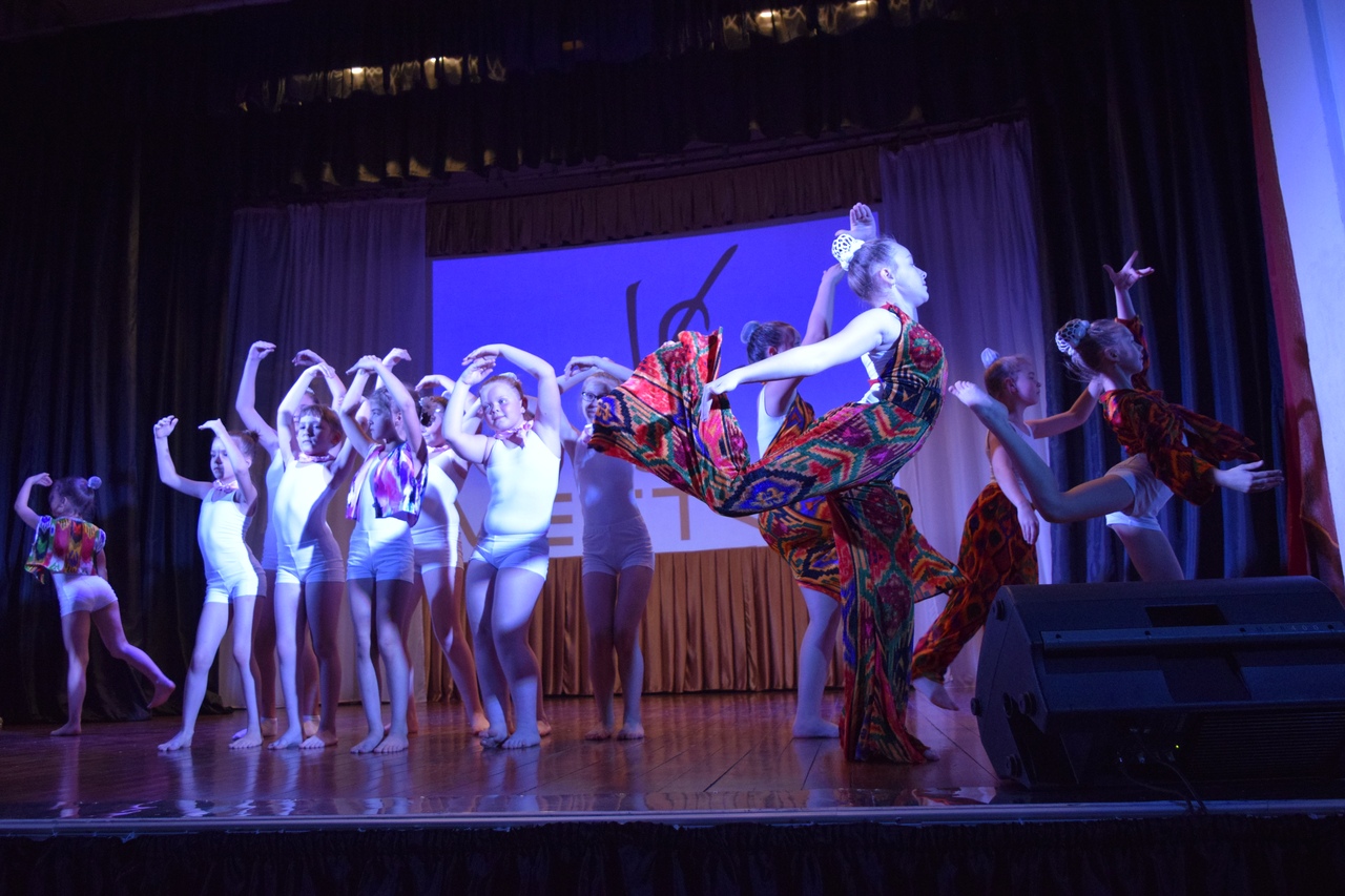 Танцевальная студия VESTRIS