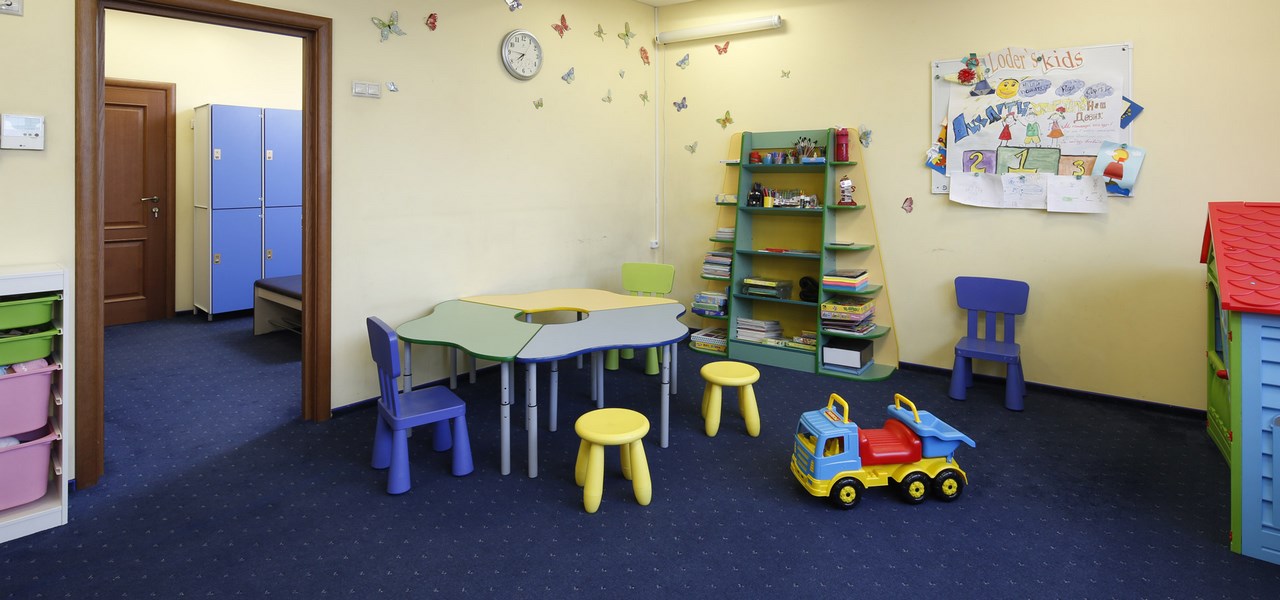 Dr.Loder, Академическая