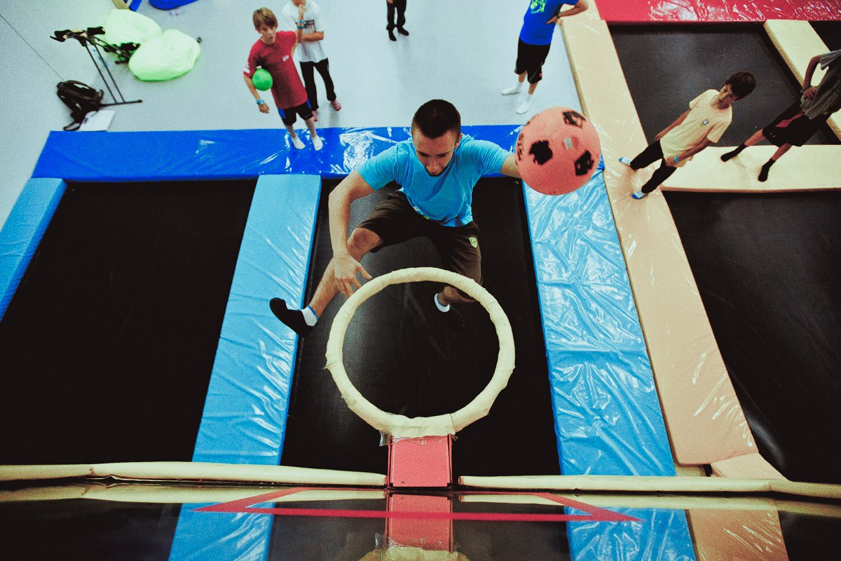 Небо, батутный парк, м. Сокол