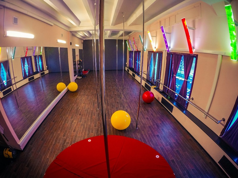 Anix Dance, м. улица 1905 года