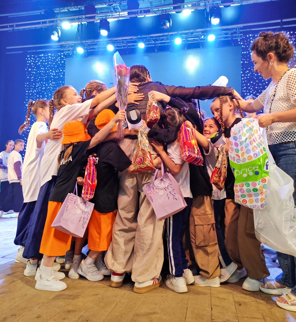 Образцовая школа современного танца «Феникс»