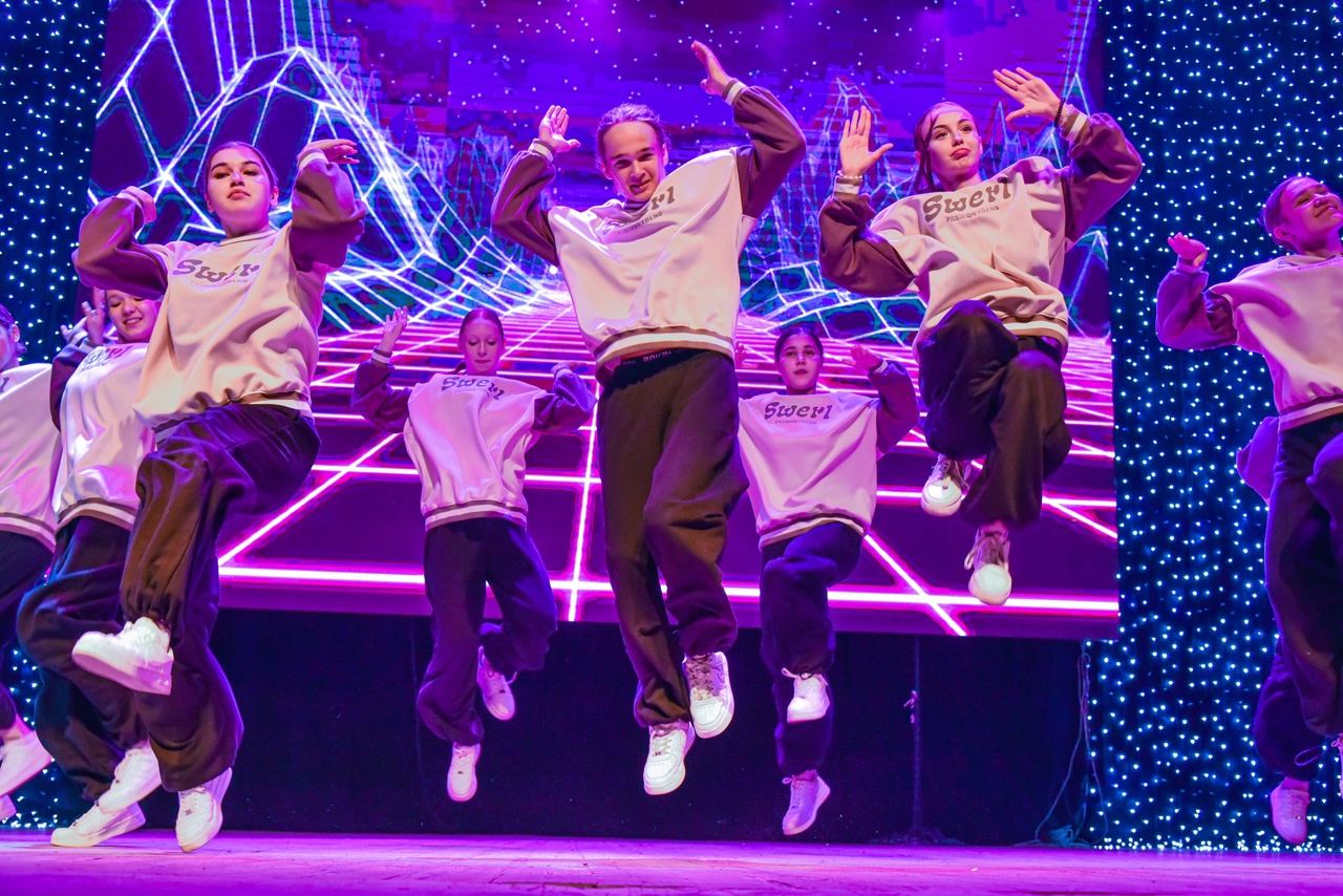 Образцовая школа современного танца «Феникс»