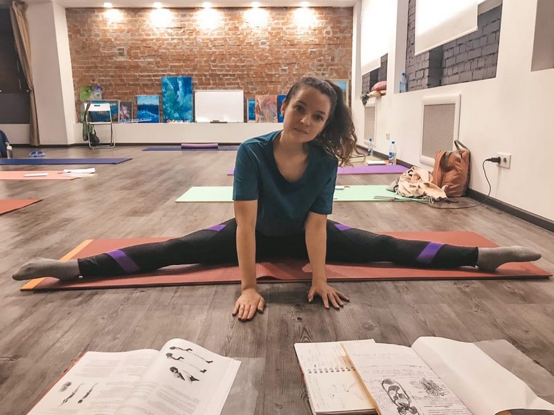 HI SKILLS, студия йоги и растяжки