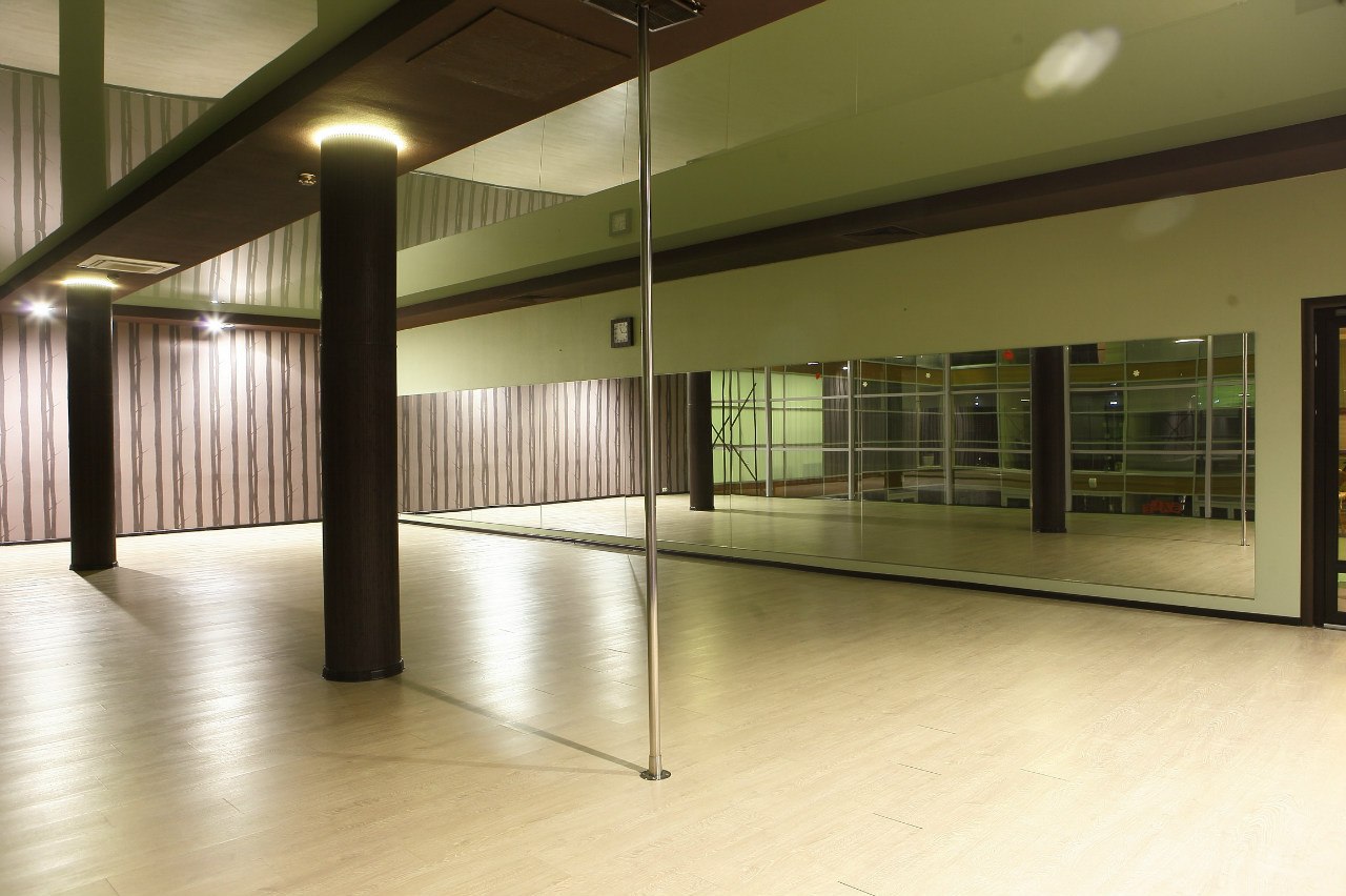 WeGym Барклая