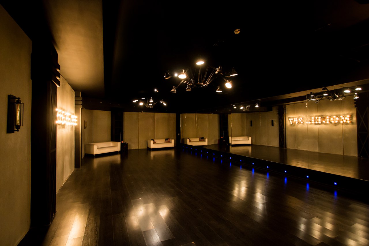 Model-357, м. Таганская