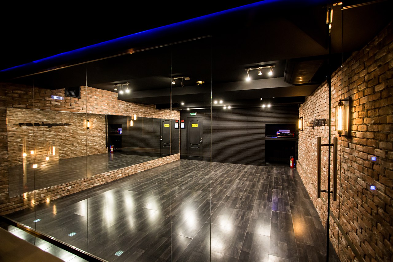 Model-357, м. Таганская