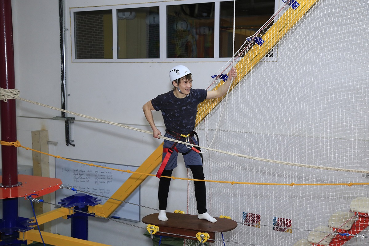 Небо, батутный парк, м. Сокол