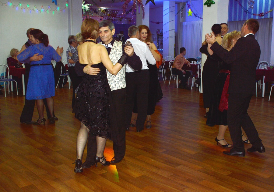 Еще не вечер