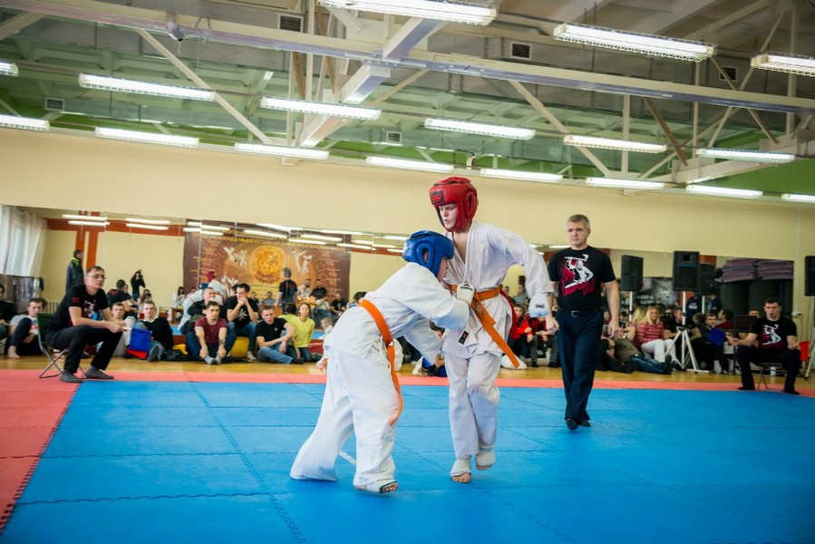 Белые тигры, ул. Дуси Ковальчук