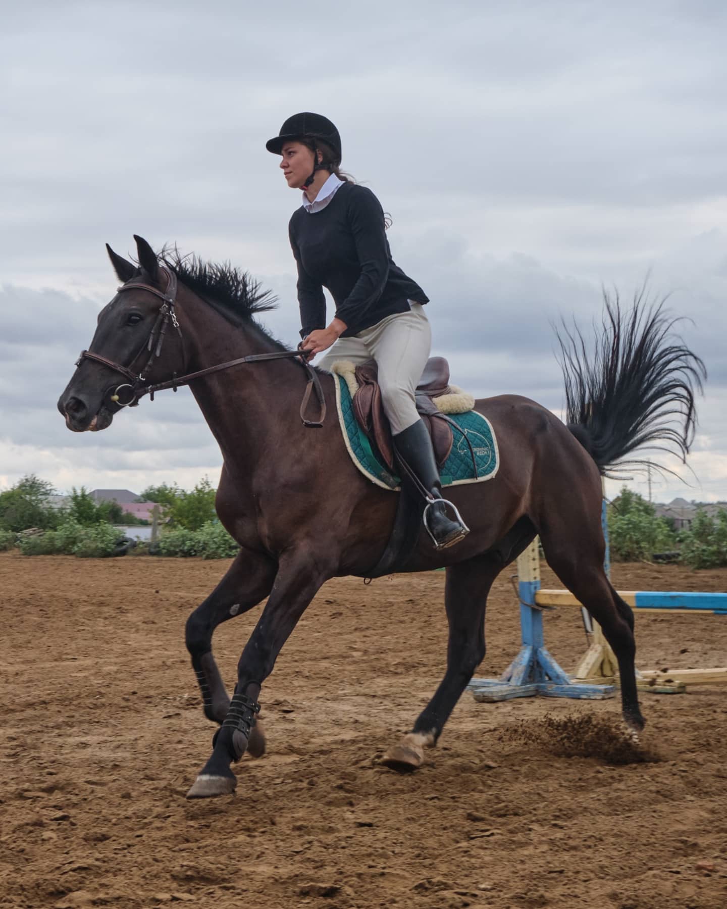 Конноспортивный клуб «Фаворит»