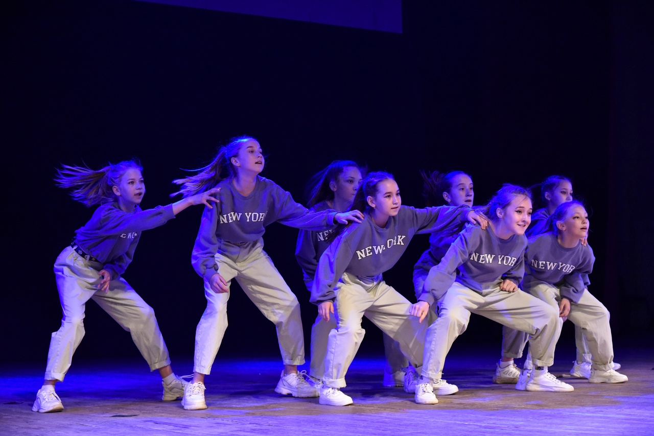 Образцовая школа современного танца «Феникс»