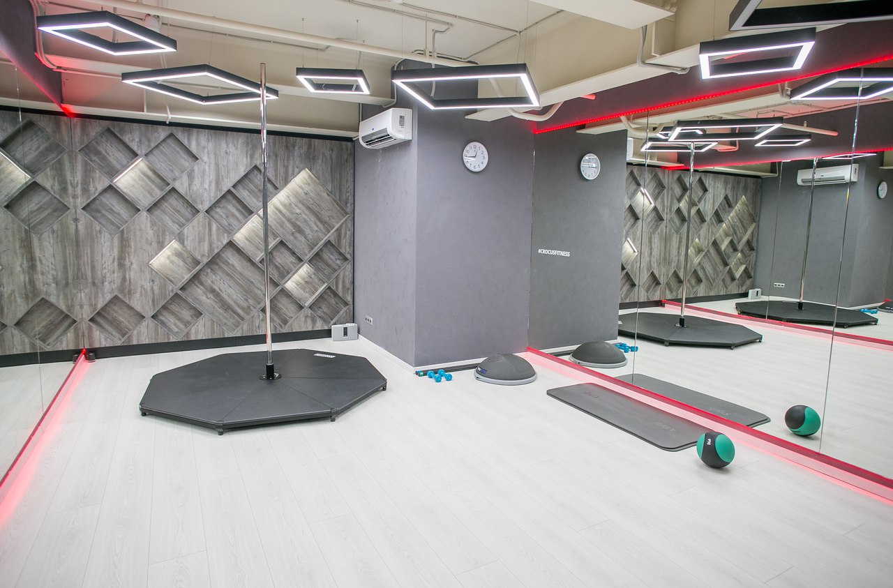 Crocus Fitness Первый