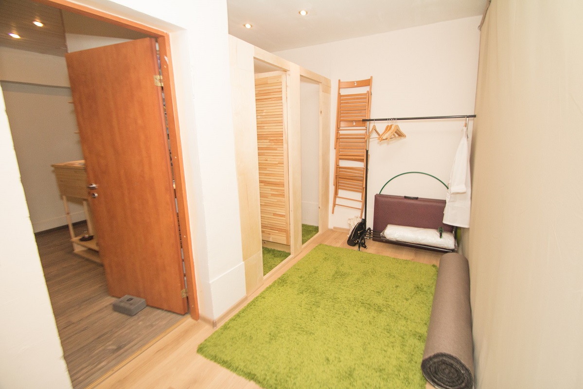 Колесо,  йога-клуб