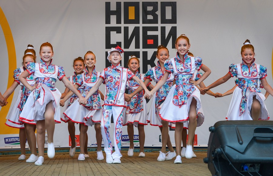 FLEXX show corporation, ул. Пермитина