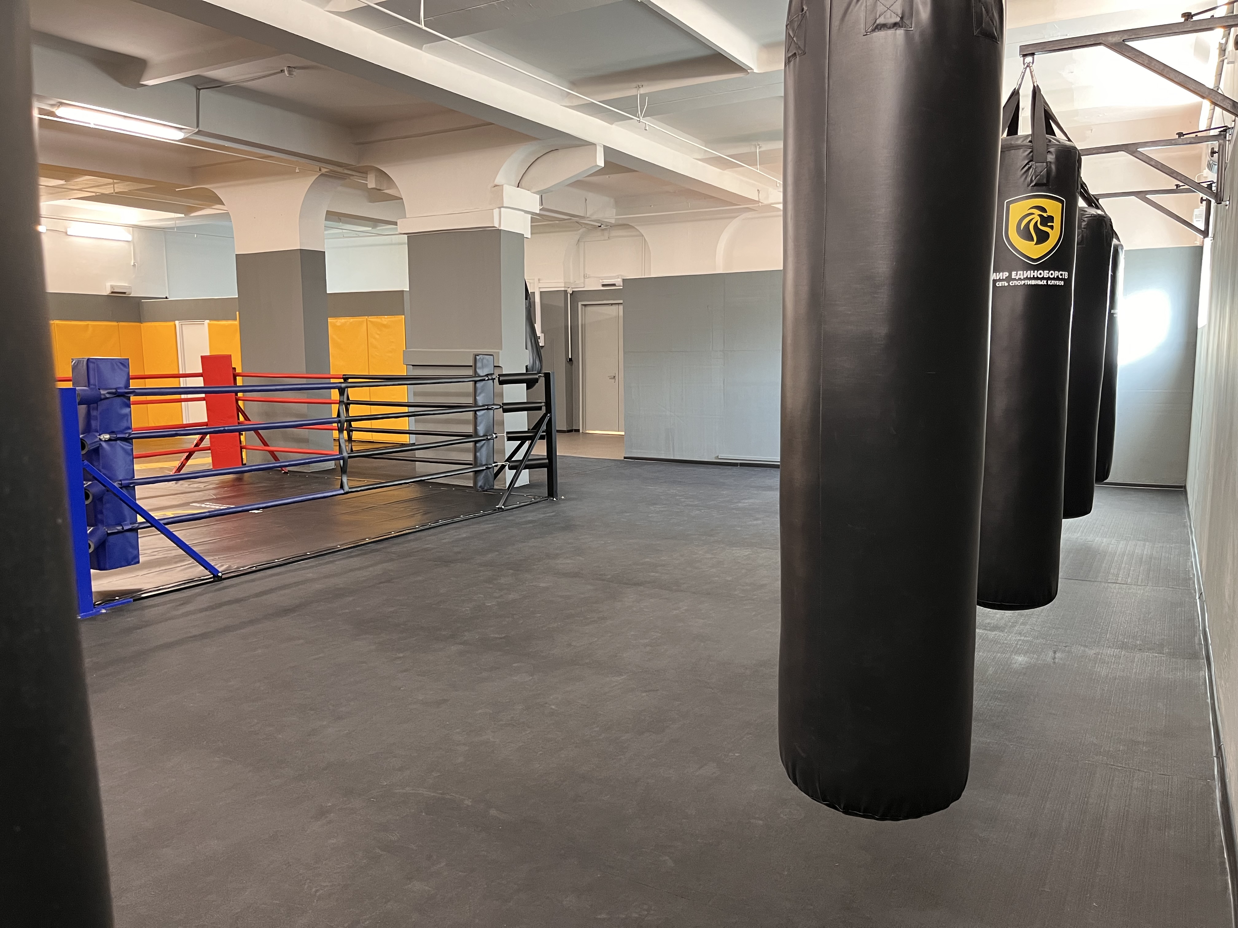 Мир единоборств (Старокачаловская 1Д)