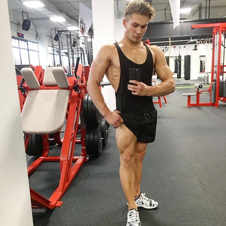 Alexander Sychugov, школа акробатики и гимнастики