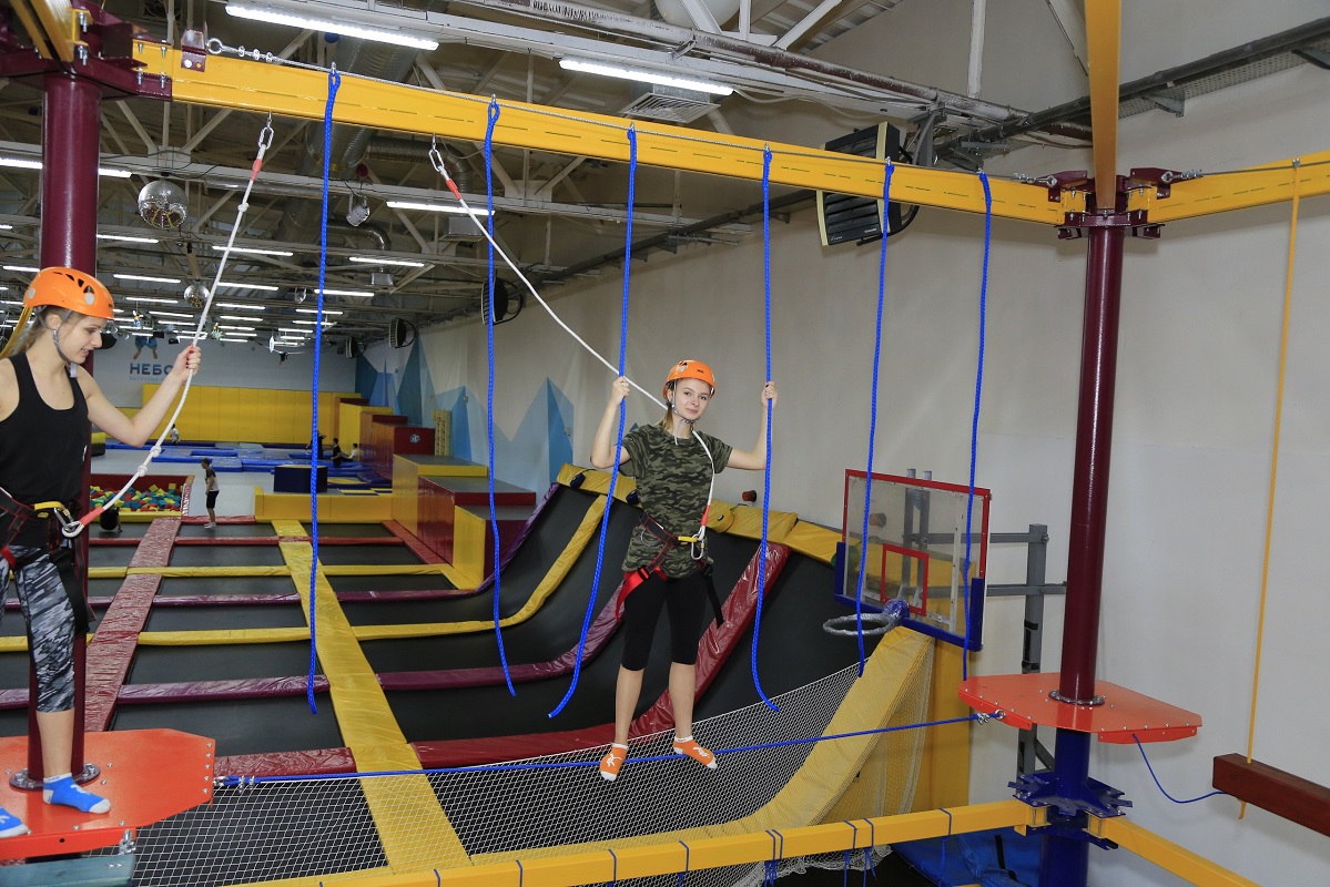 Небо, батутный парк, м. Сокол