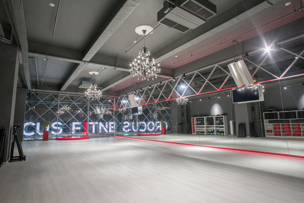 Crocus Fitness Первый