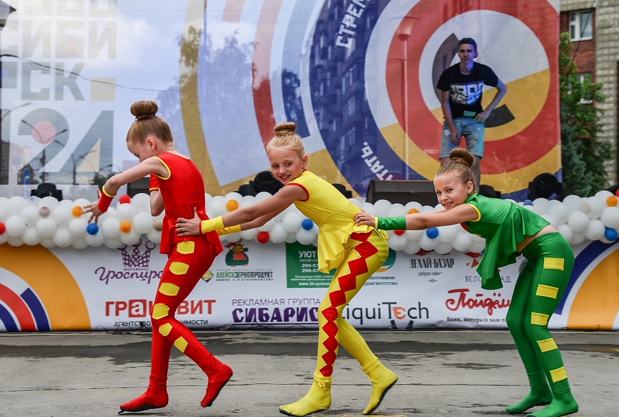 FLEXX show corporation, ул. Пермитина