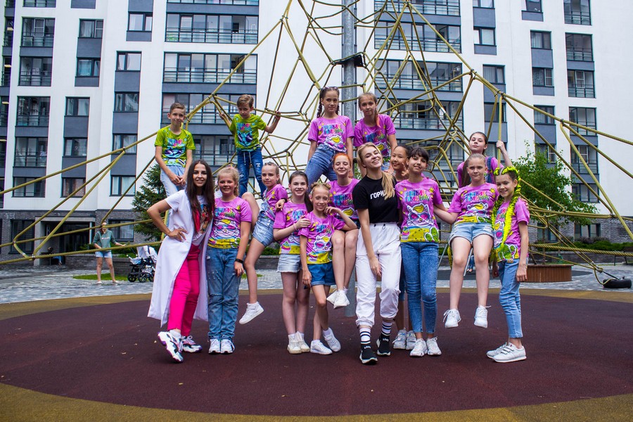 Prime Time Kids, левый берег