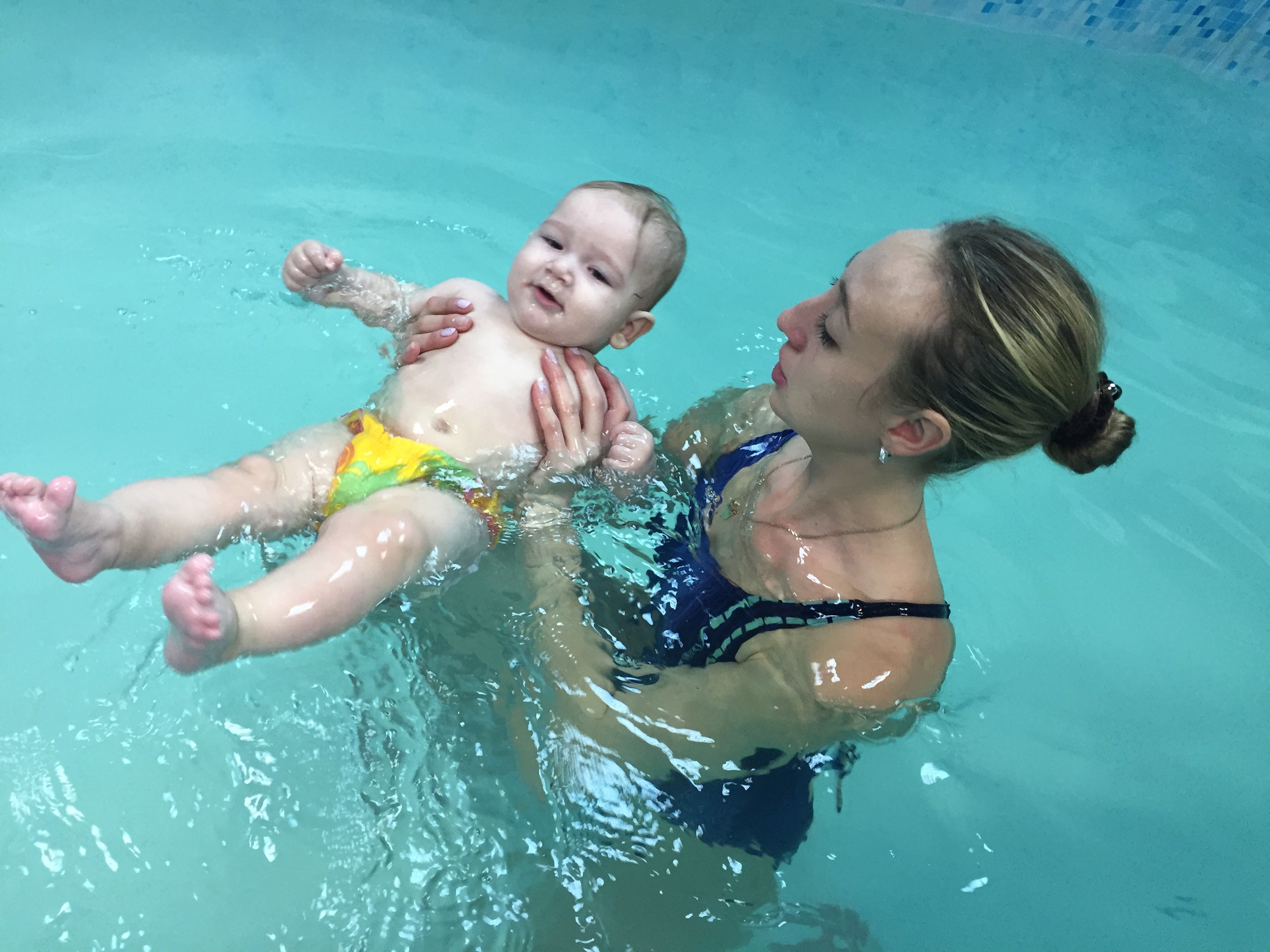 Лягушонок, детский бассейн