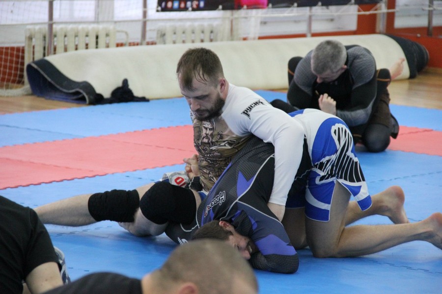 Белые тигры, ул. Дуси Ковальчук