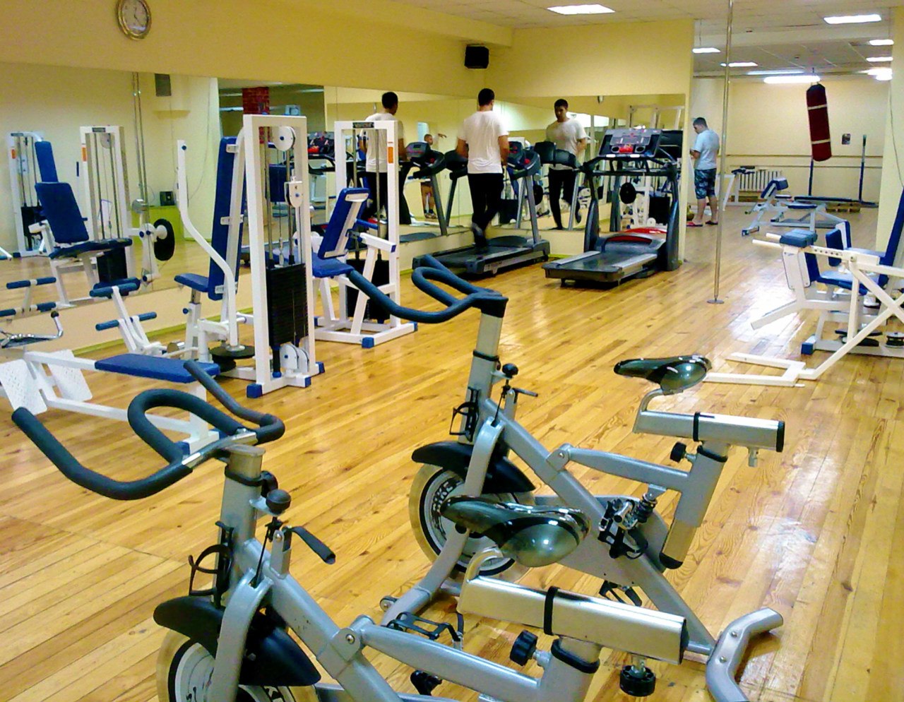 Голливуд, ул. Союза Молодежи