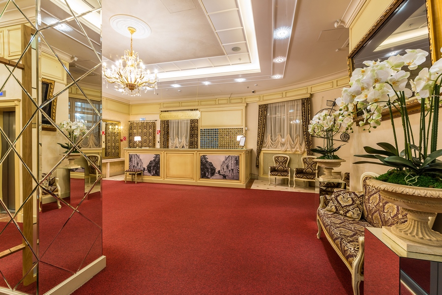 Dr.Loder, Академическая