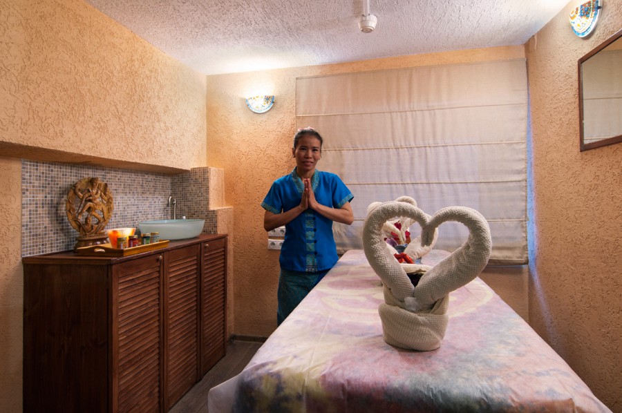 Паллада, м. Октябрьское поле