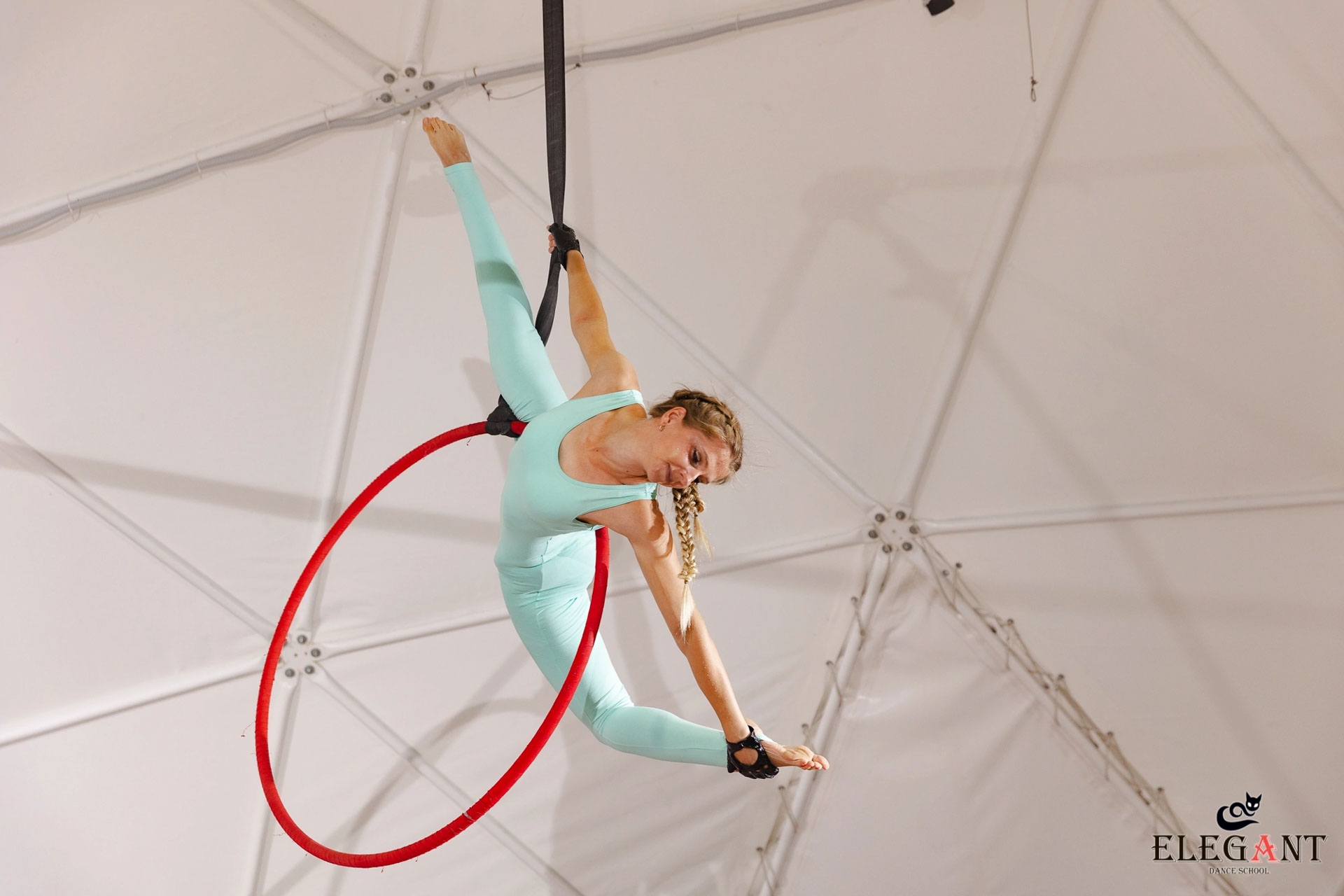 Elegant Pole Dance Kursk