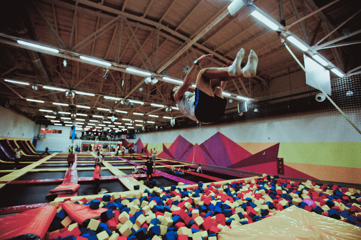 Небо, батутный парк, м. Сокол