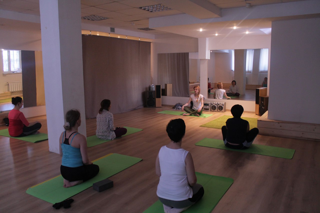 Колесо,  йога-клуб