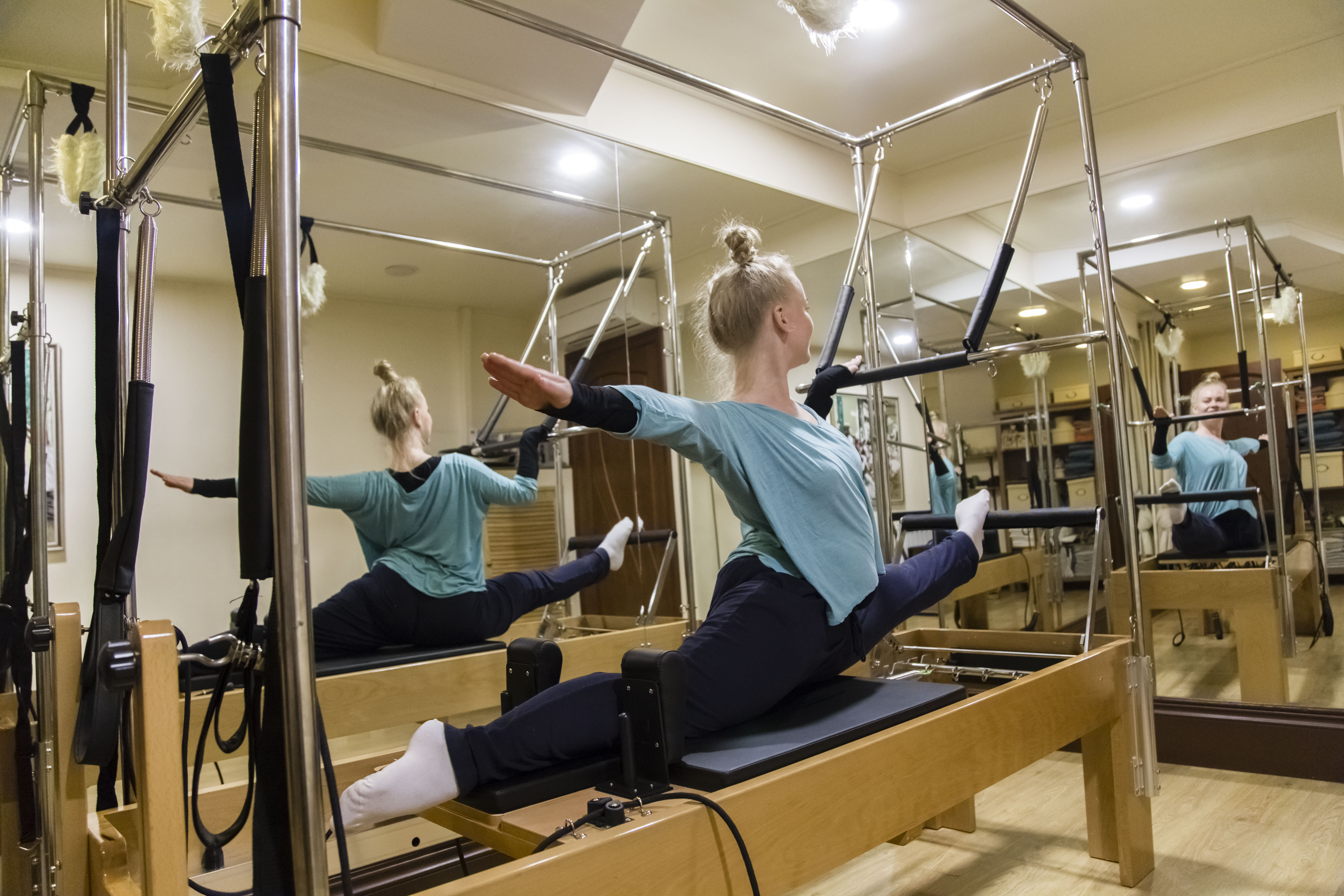 ПаДеДе, студия пилатеса и шпагата